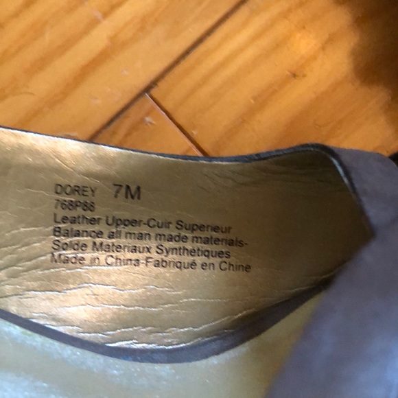 Naturalizer leather shoes size 7 - Picture 4 of 5